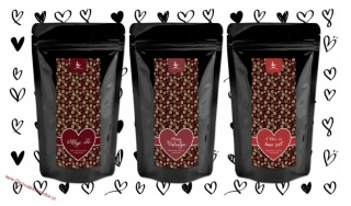 VALENTÝNSKÝ BALÍČEK OCHUCENÝCH KÁV ČERVENÉ SRDCE 3x 60g